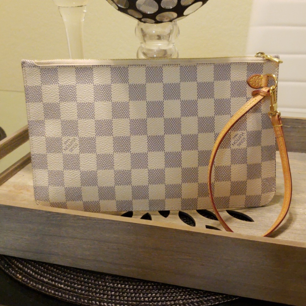 ❌SOLD❌Louis Vuitton clutch